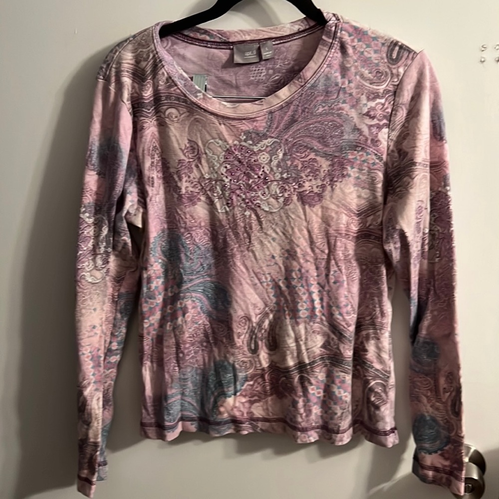 Cute T-Shirt With Accents